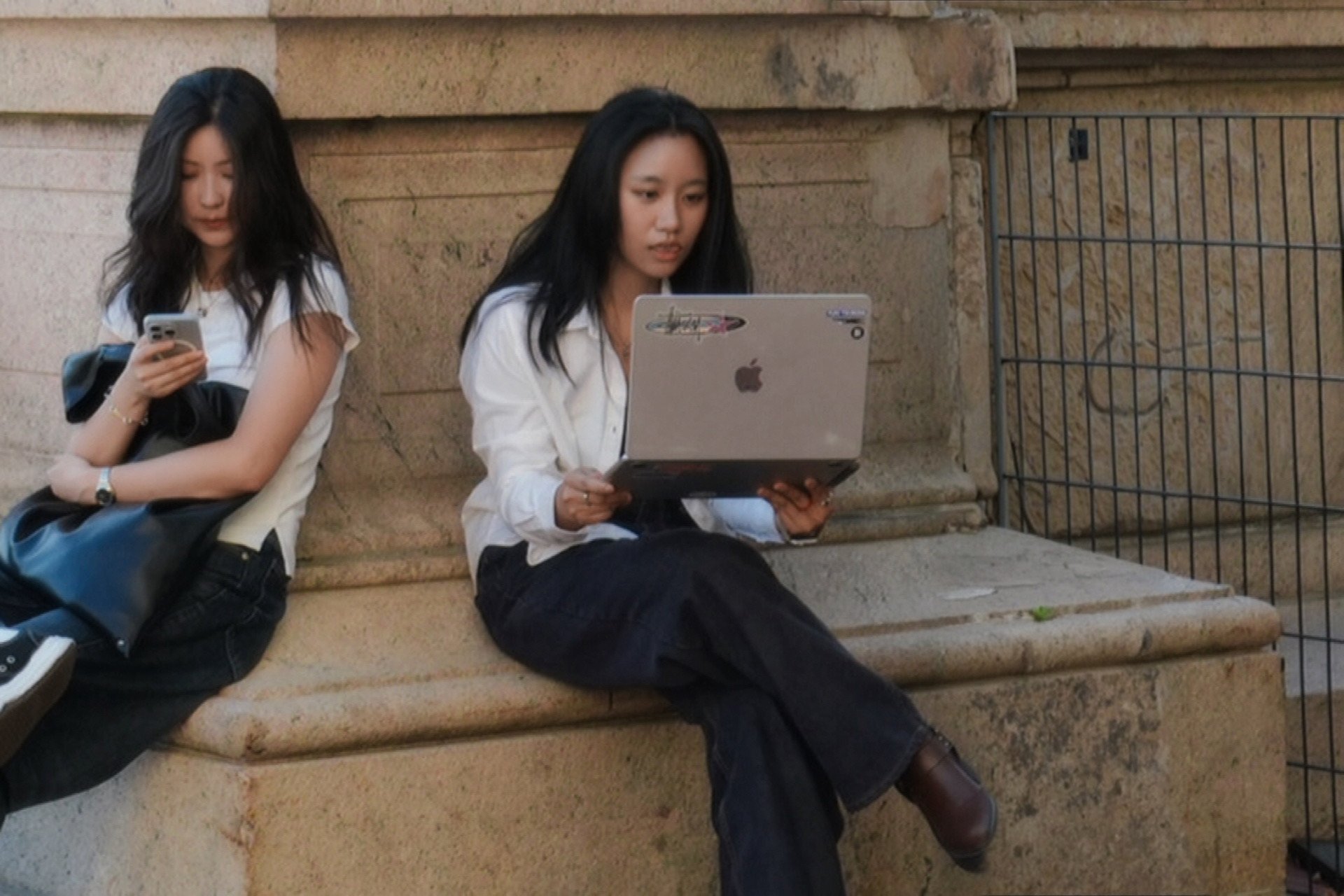 ECF40C90-B491-4006-9C7E-45620DD98D94 1